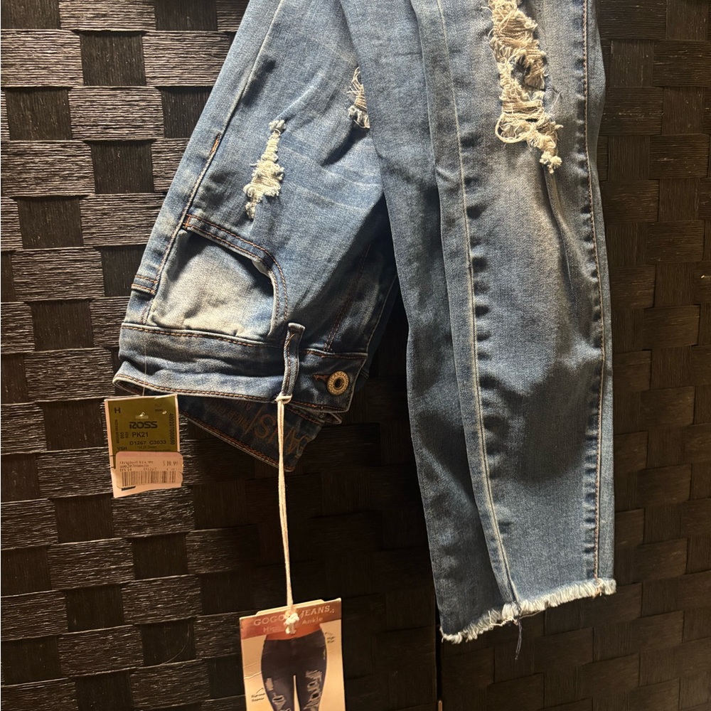 Classic Blue Distressed Cropped Jeans